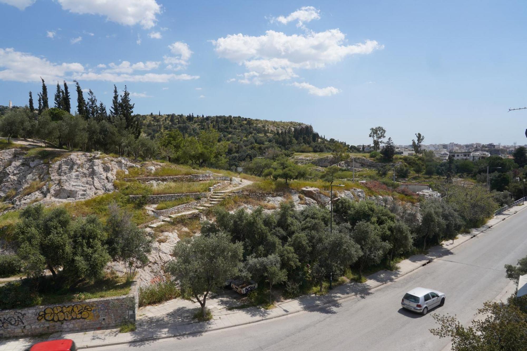 Hill View Apartment Near Acropolis Athens Ngoại thất bức ảnh