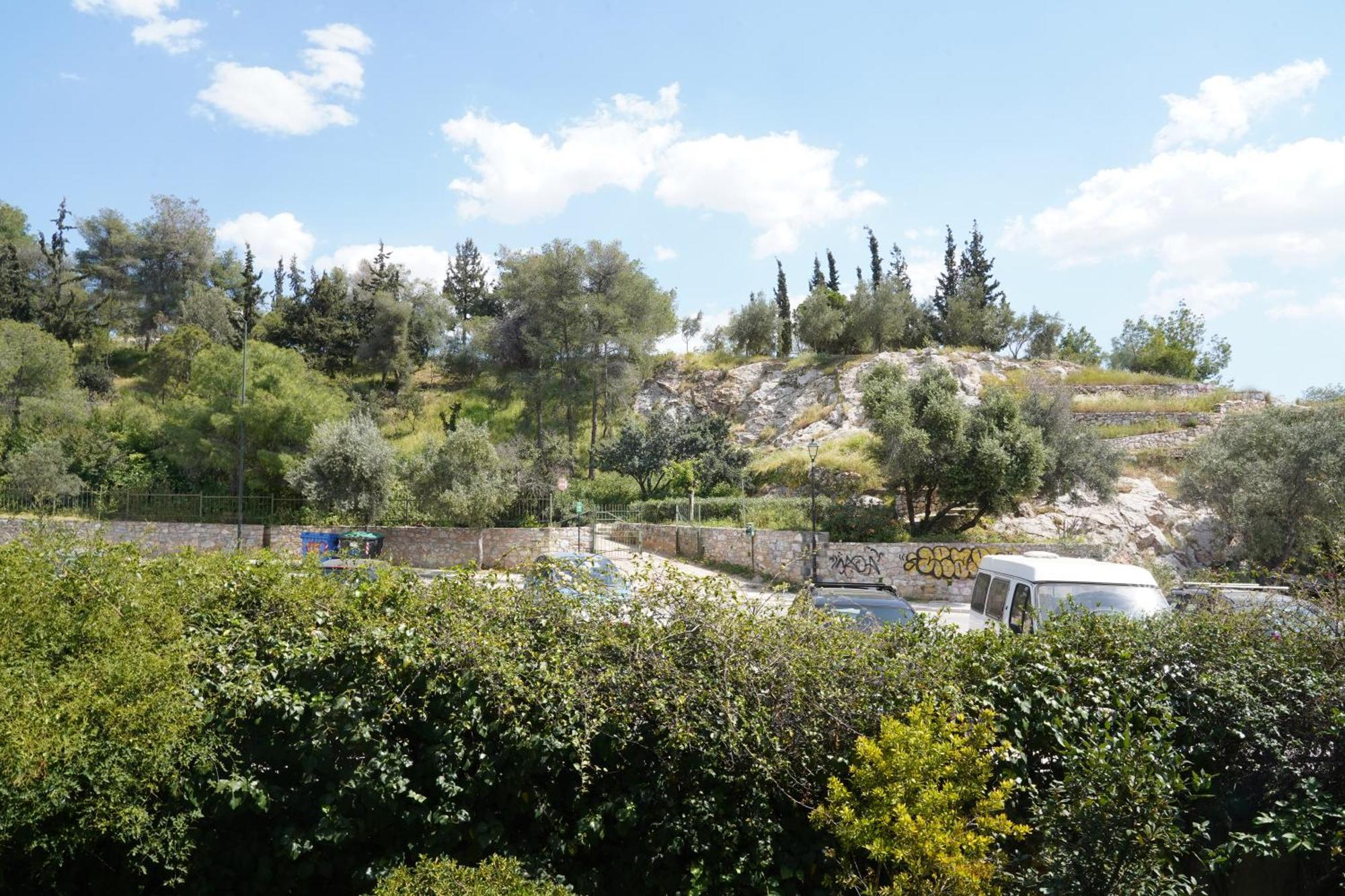 Hill View Apartment Near Acropolis Athens Ngoại thất bức ảnh