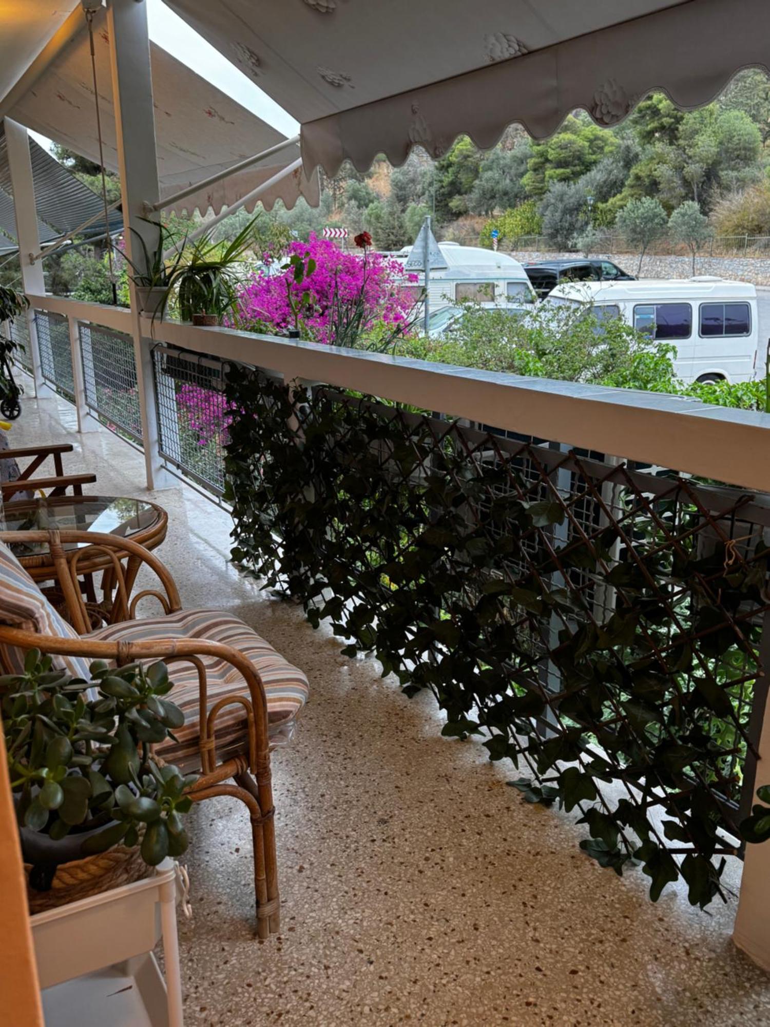 Hill View Apartment Near Acropolis Athens Ngoại thất bức ảnh